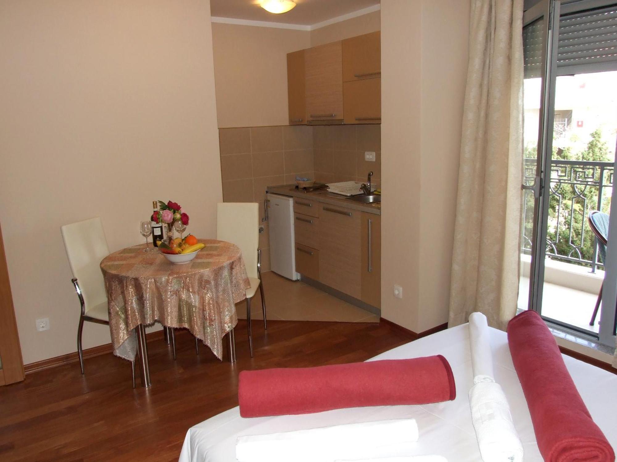 Apartments Oaza 2 Petrovac Ruang foto