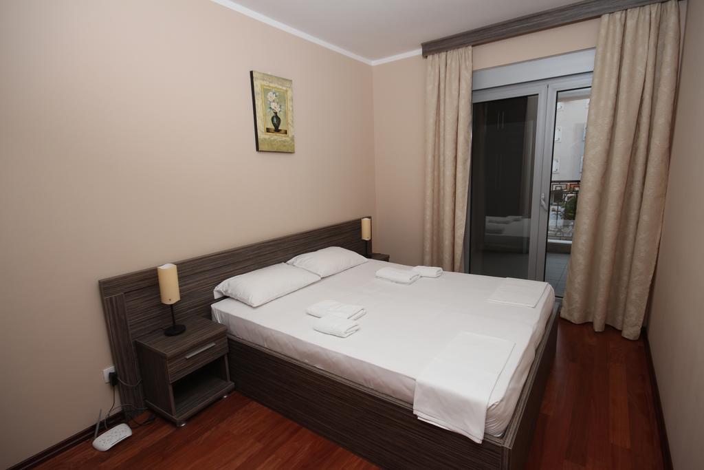 Apartments Oaza 2 Petrovac Bagian luar foto