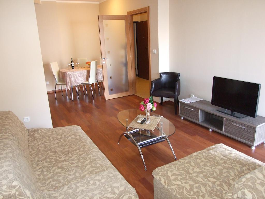 Apartments Oaza 2 Petrovac Ruang foto