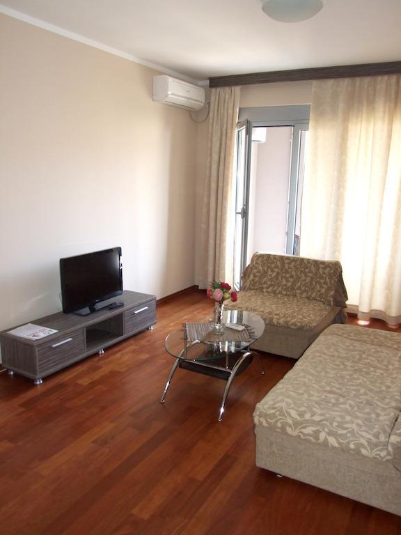 Apartments Oaza 2 Petrovac Bagian luar foto