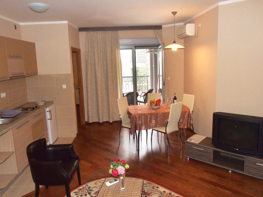 Apartments Oaza 2 Petrovac Ruang foto